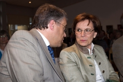 Weilheimer Glaubensfragen - Staatsministerin Emilia Müller in Weilheim